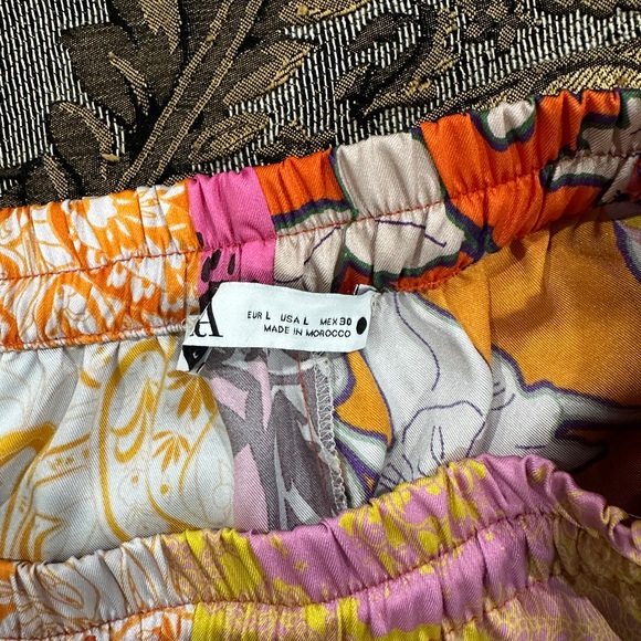 Zara Multi Color Shorts - Picture 10 of 10